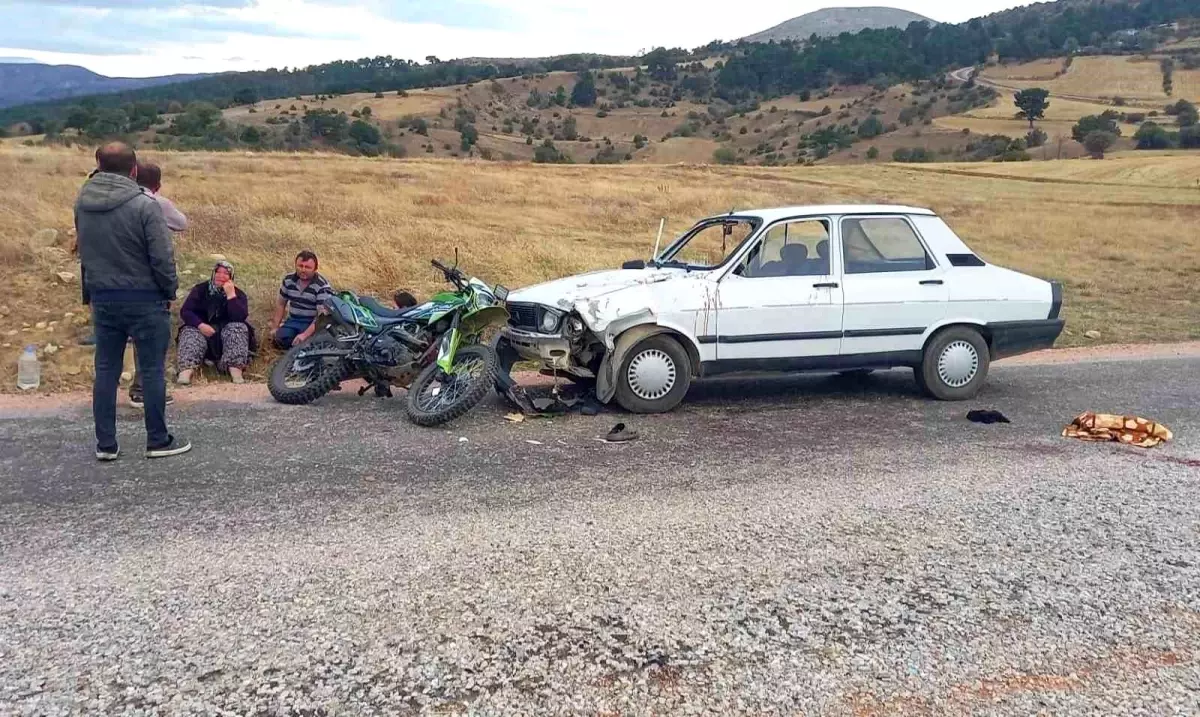 Osmancık\'ta Trafik Kazası: 22 Yaşındaki Genç Hayatını Kaybetti