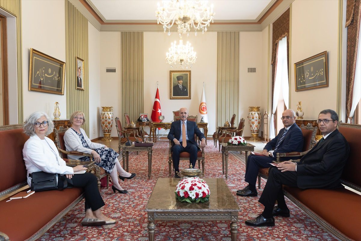 Kurtulmuş, Almanya Büyükelçisi\'ni Kabul Etti