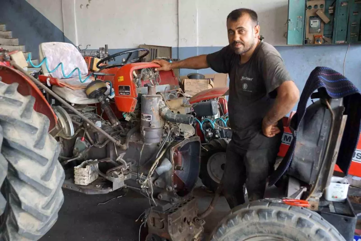 Zeytin Hasadı Öncesi Traktör Bakımları Başladı