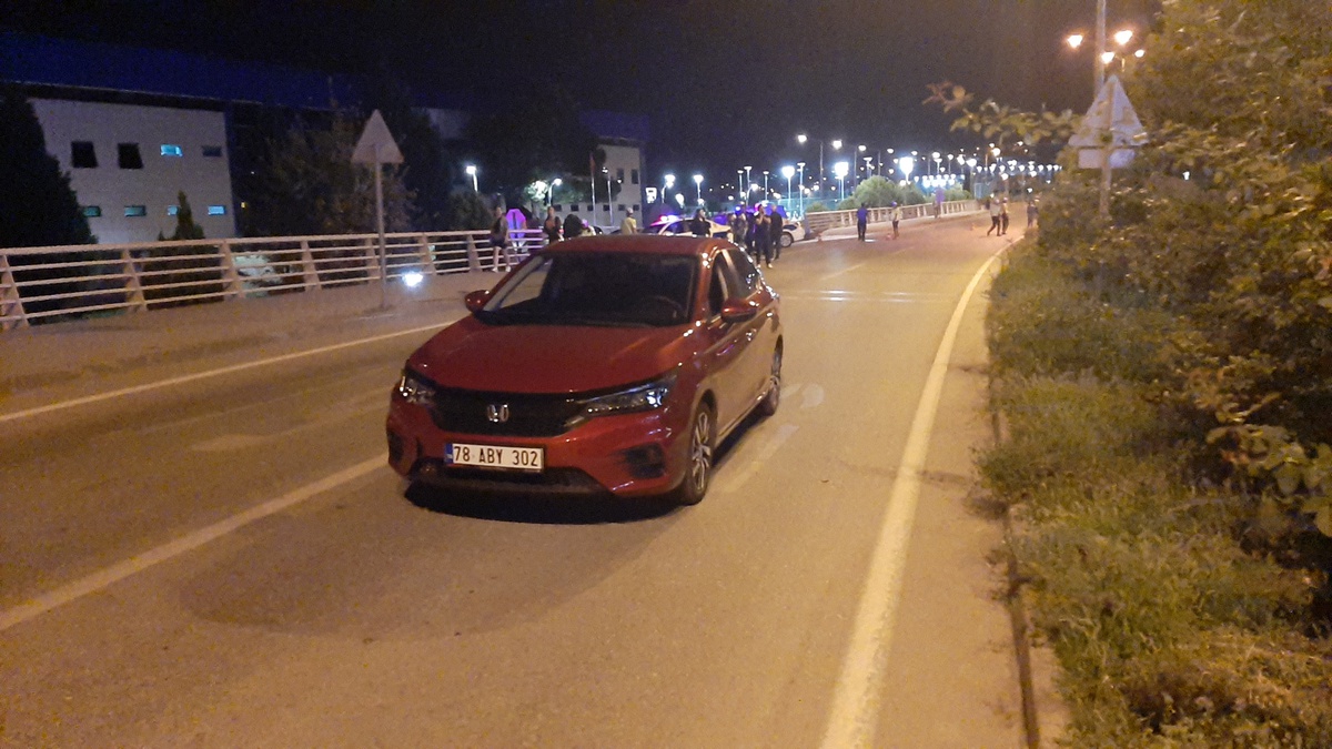 Karabük\'te Çocuk Otomobilin Çarpmasıyla Ağır Yaralandı