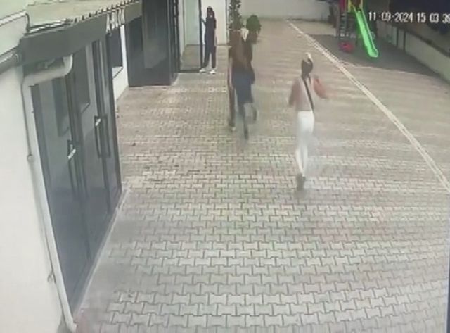İstanbul'un göbeğince yüz binlerce liralık hırsızlık! 102 sabıka kaydı varmış İstanbul'un göbeğince yüz binlerce liralık hırsızlık! 102 sabıka kaydı varmış