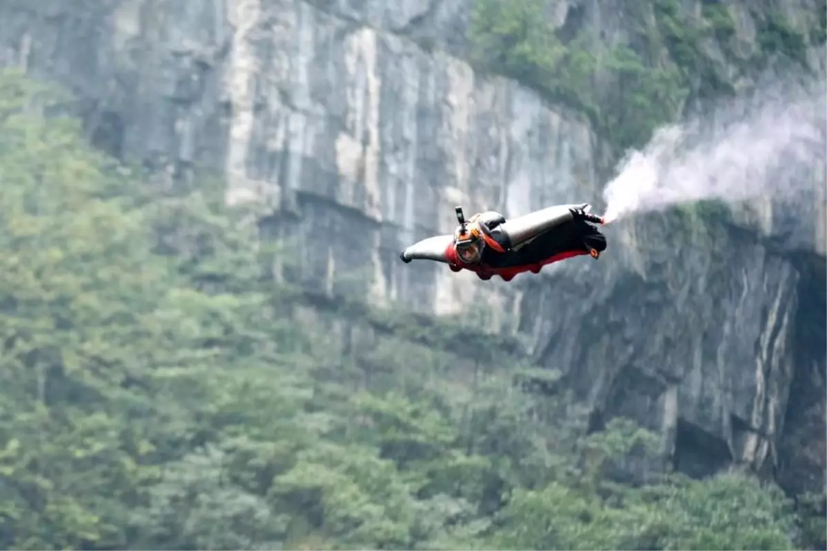 Wingsuit Şampiyonası Zhangjiajie\'de