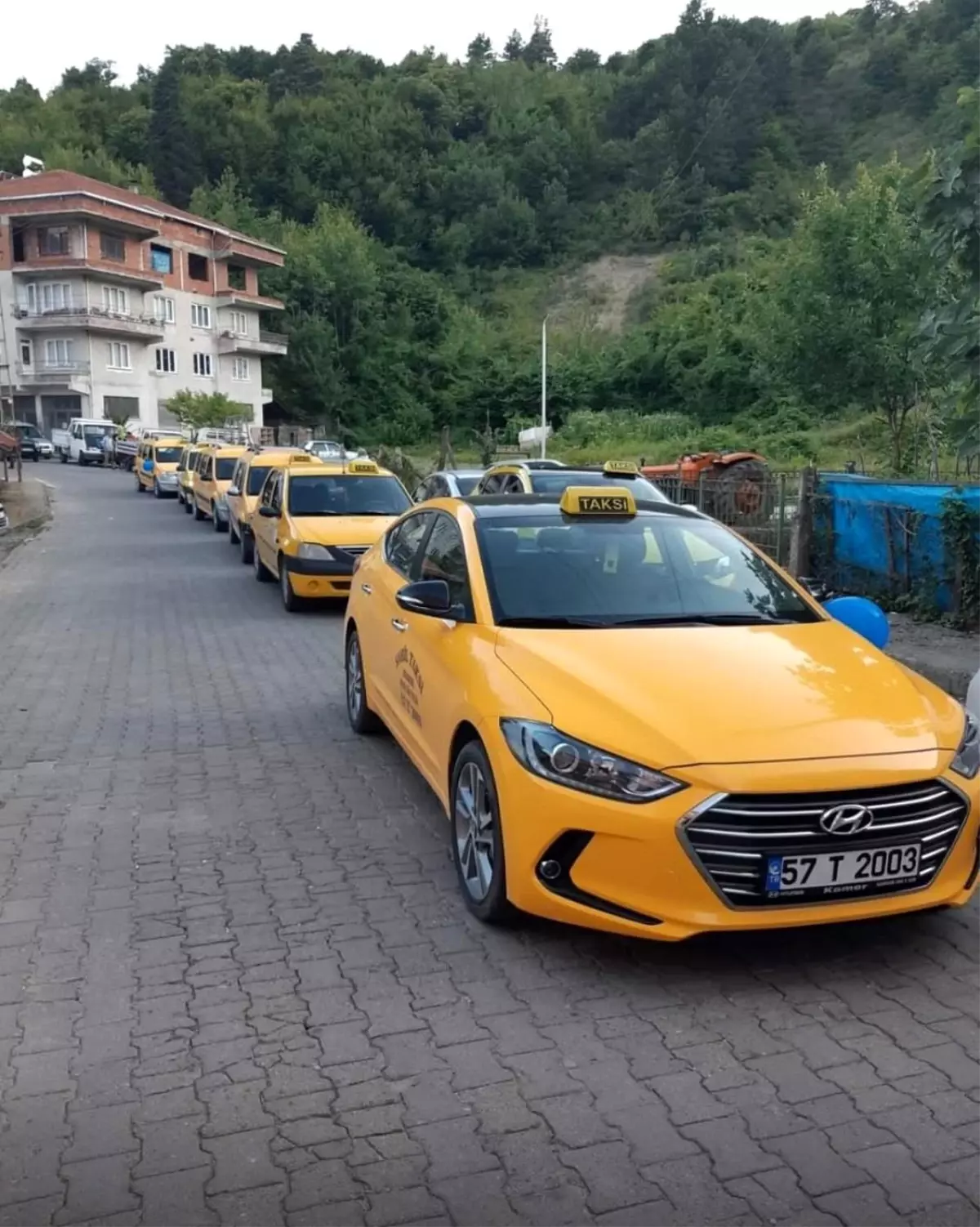Ayancık\'ta Taksi Ücretlerine Zam