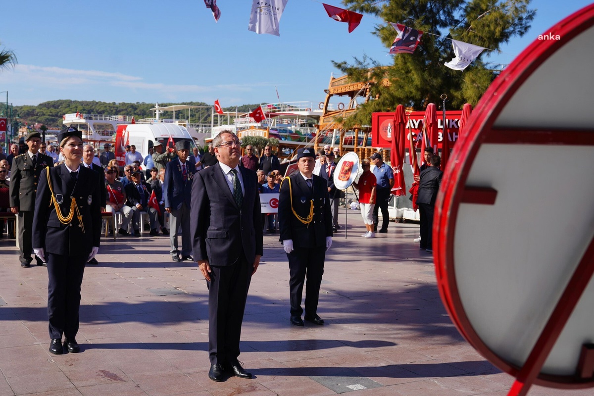 Ayvalık\'ta 19 Eylül Gaziler Günü Töreni