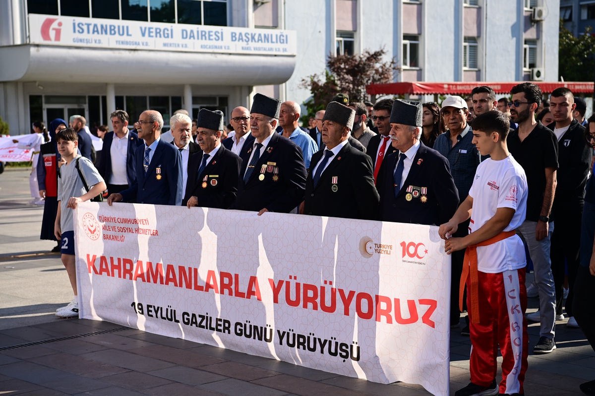 Gaziler Günü Yürüyüşü Bahçelievler\'de