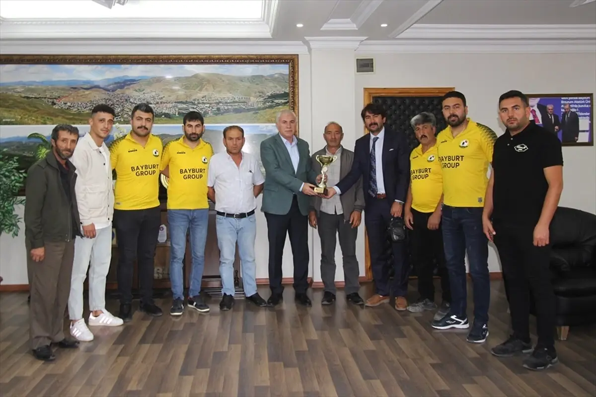 Bayburt Atlı Spor Kulübü\'nden Teşekkür Ziyareti