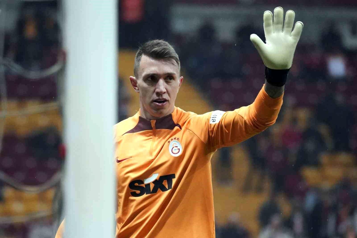Muslera Fenerbahçe Derbilerinde En Tecrübeli İsim