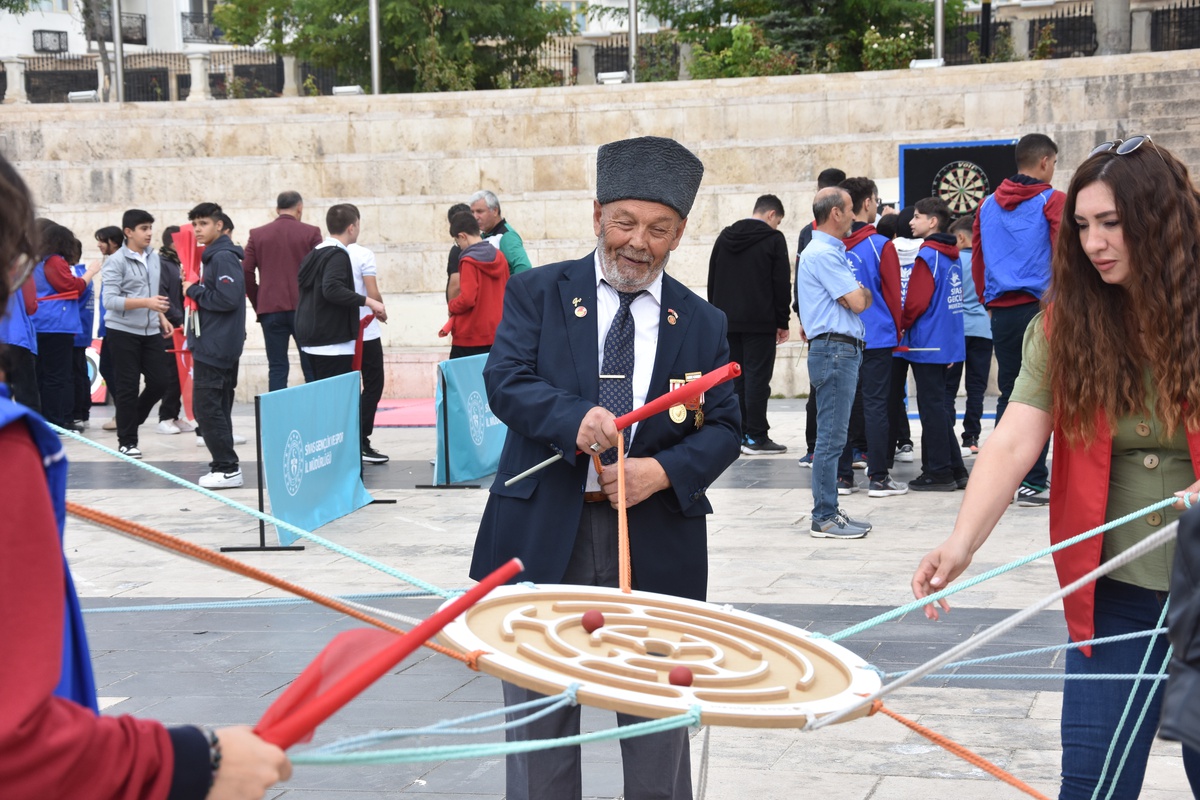 Sivas\'ta Gaziler Günü Kutlandı