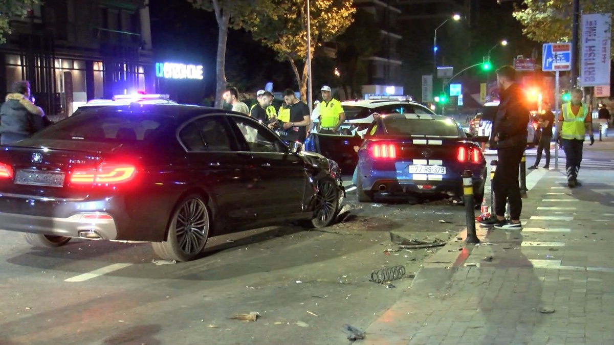 Kadıköy\'de Kaza: 4 Yaralı