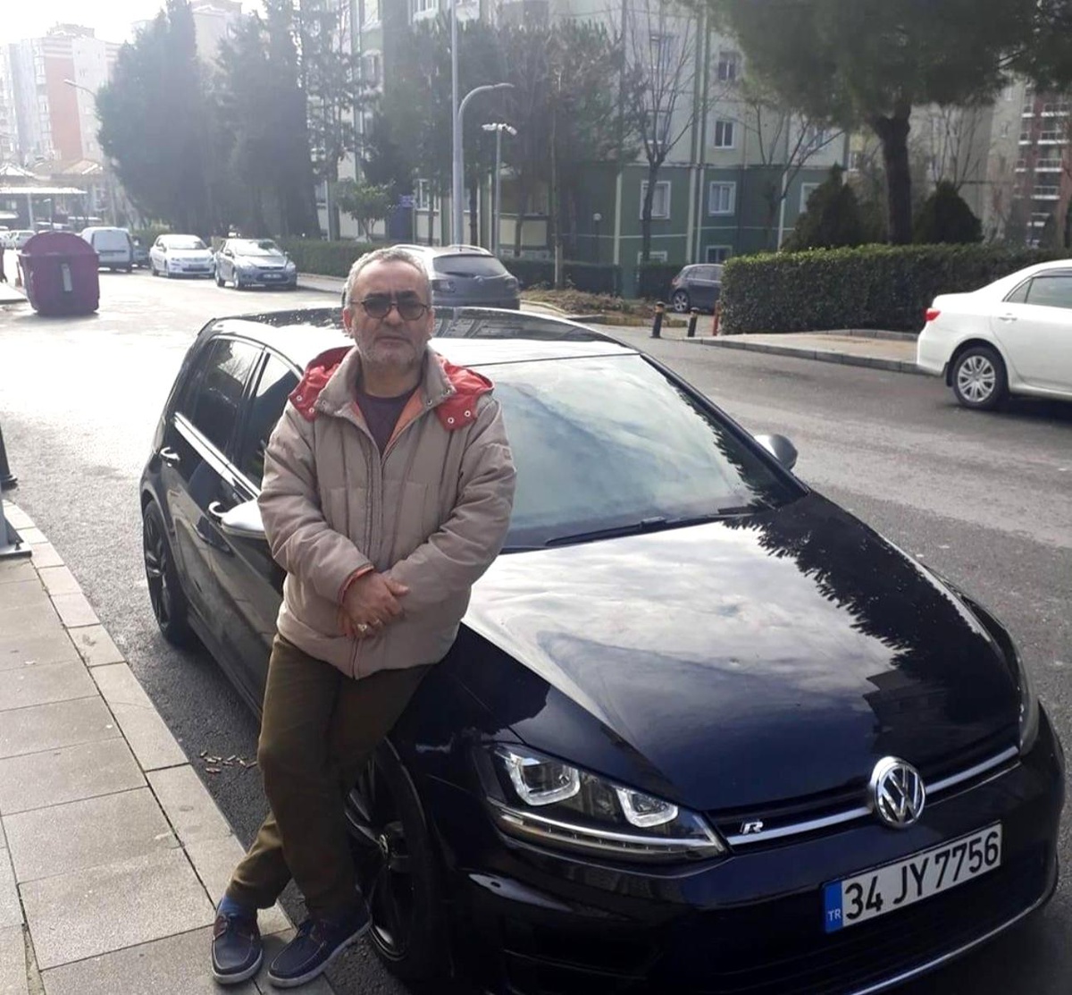 Küçükçekmece\'de Serseri Kurşunla Yaralanma