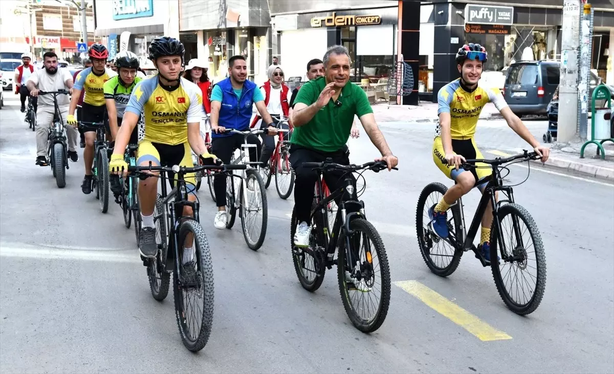 Osmaniye\'de Bisiklet Turu