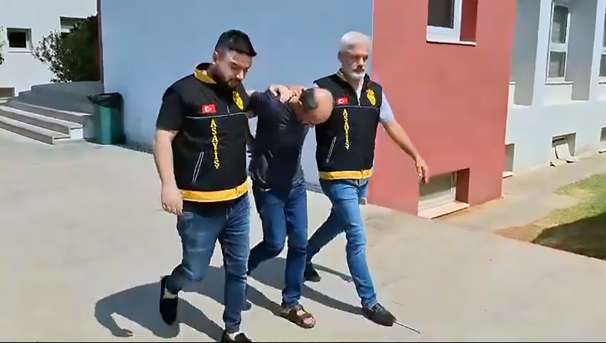 Adana\'da Hırsızlık: Uyuşturulan Adamın Cebinden 6 Bin Lira Çalındı