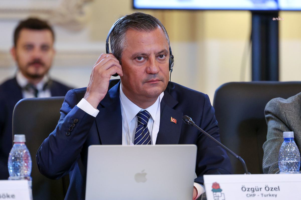 Özgür Özel, Sosyalist Enternasyonal Toplantısı İçin ABD\'ye Gidiyor