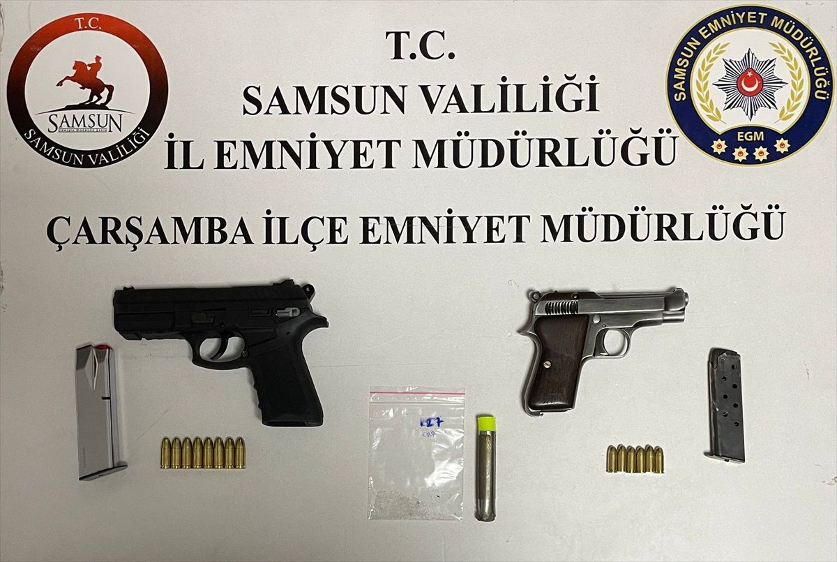 Samsun\'da Kaçak Silah ve Uyuşturucu Operasyonu