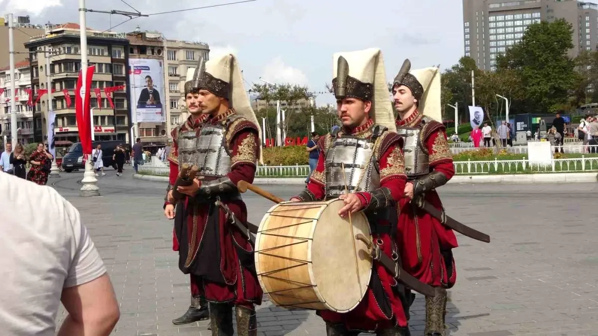 Mehmed: Fetihler Sultanı\'nın Tanıtımı Taksim\'de