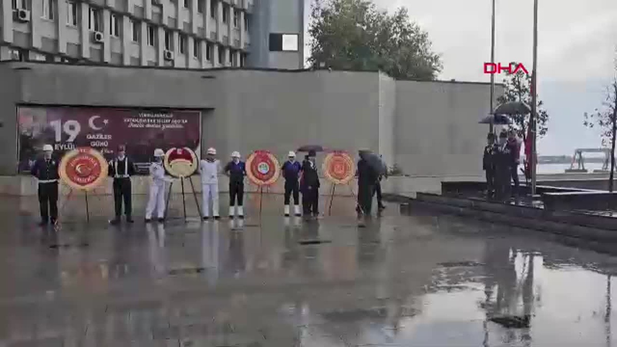 Zonguldak\'ta Gaziler Günü Töreni Yağmura Rağmen Yapıldı