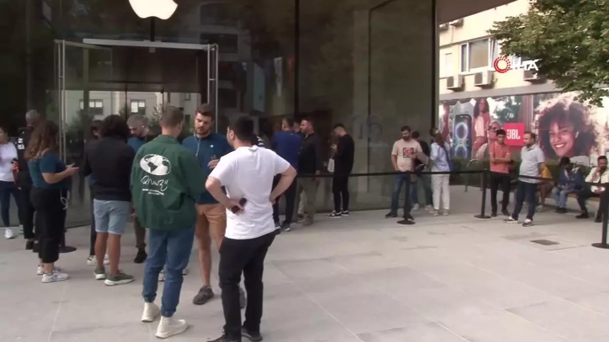 iPhone 16\'ya Yoğun İlgi!