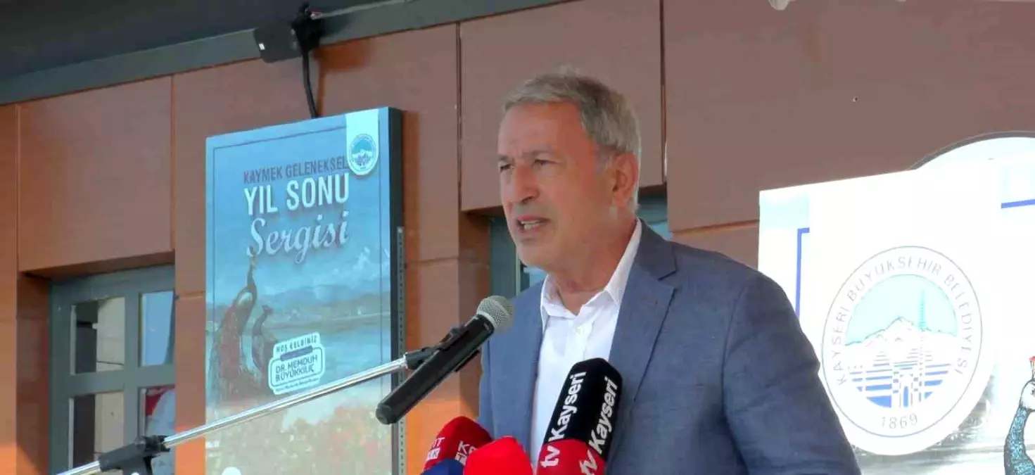 Hulusi Akar: İnsanlar Sokakta Olmalı