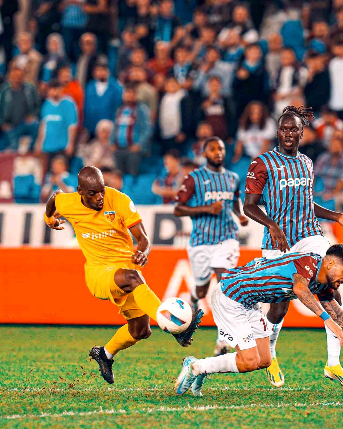 Kayserispor, Trabzonspor ile 2-2 Beraber Kaldı
