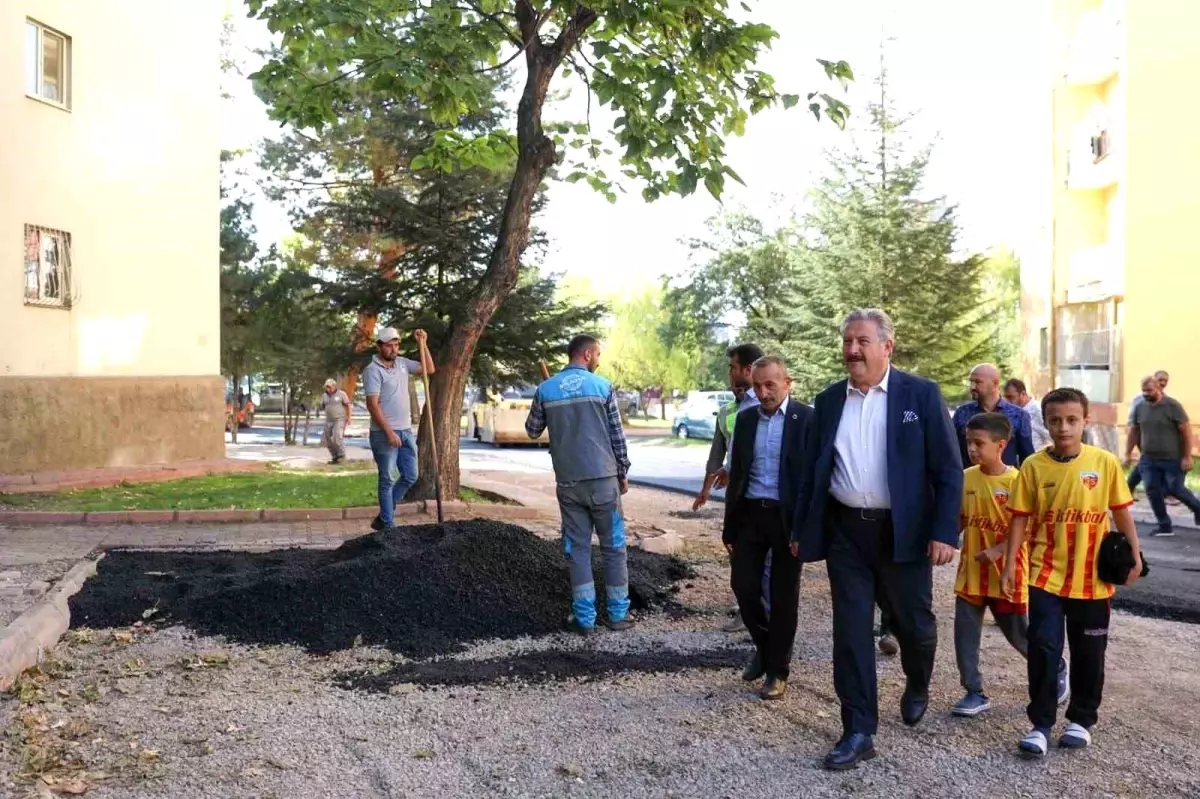 Melikgazi Belediyesi 19 Mayıs Mahallesi\'nde Asfalt Yenileme Çalışmalarına Başladı