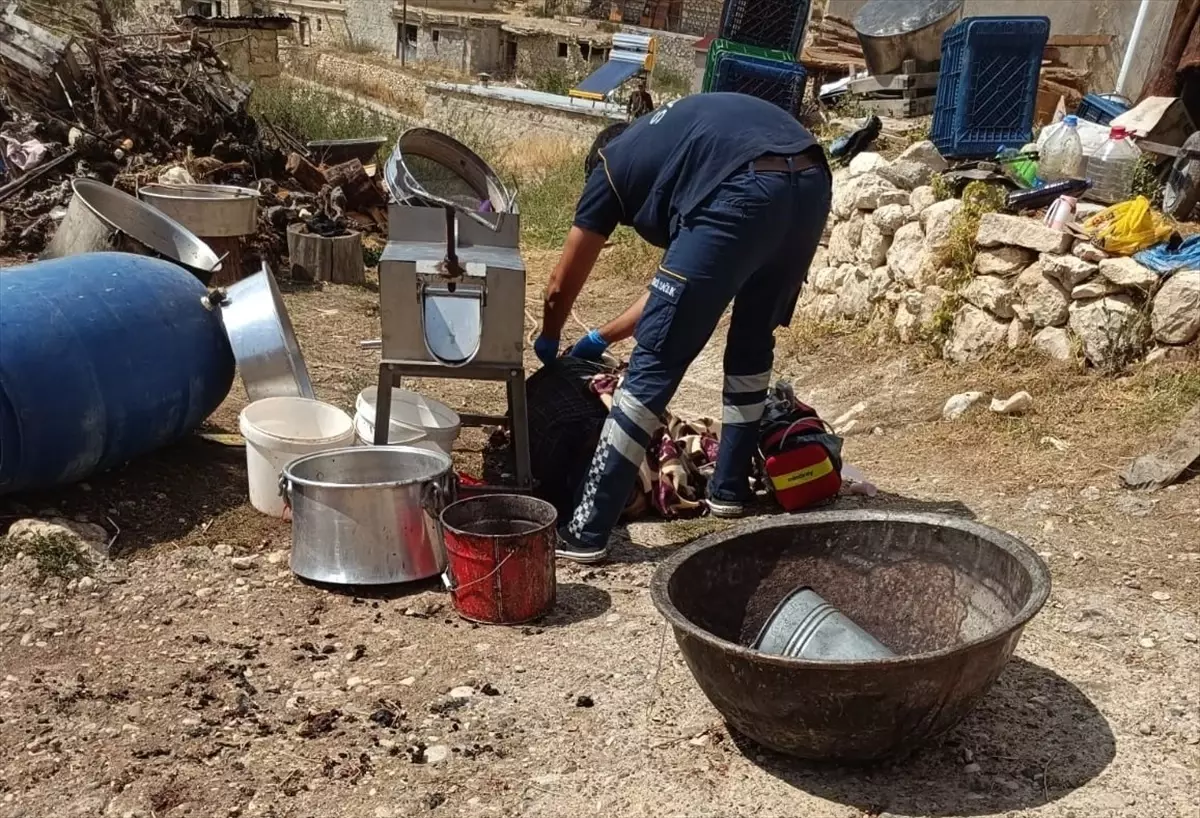 Mersin\'de Aile Katliamı: 3 Kişi Öldürüldü