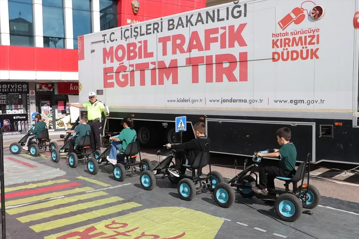 Havza\'da Öğrencilere Trafik Eğitimi Verildi