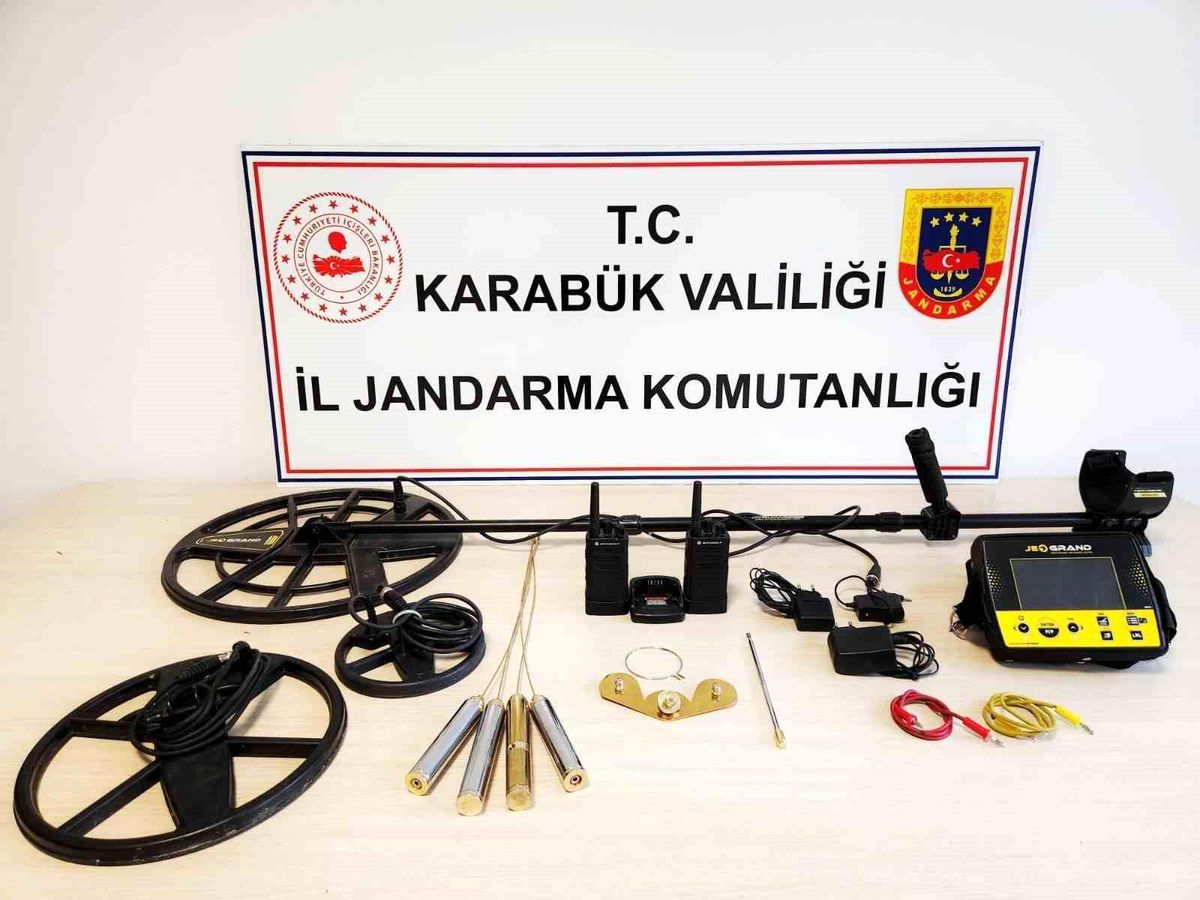 Safranbolu\'da Define Arayan 5 Kişi Yakalandı