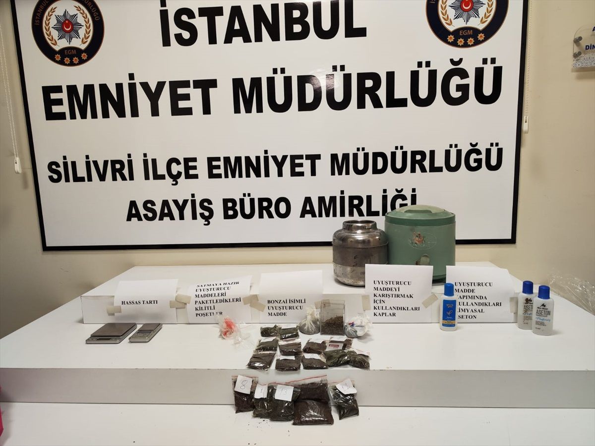 Silivri\'de Uyuşturucu ve Kaçak Sigara Operasyonu