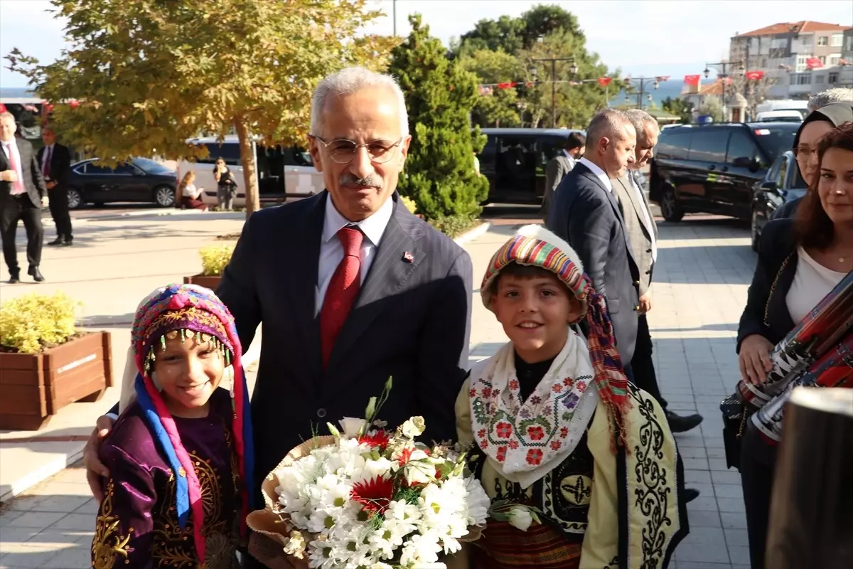 Ulaştırma Bakanı Uraloğlu: Son 22 Yılda 280 Milyar Dolar Yatırım Yaptık