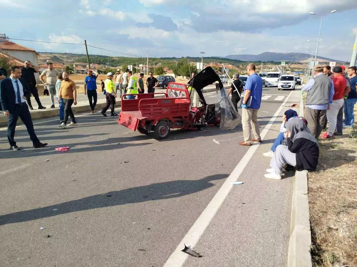 Çivril\'de Elektrikli Motora Araç Çarptı: 1 Ölü