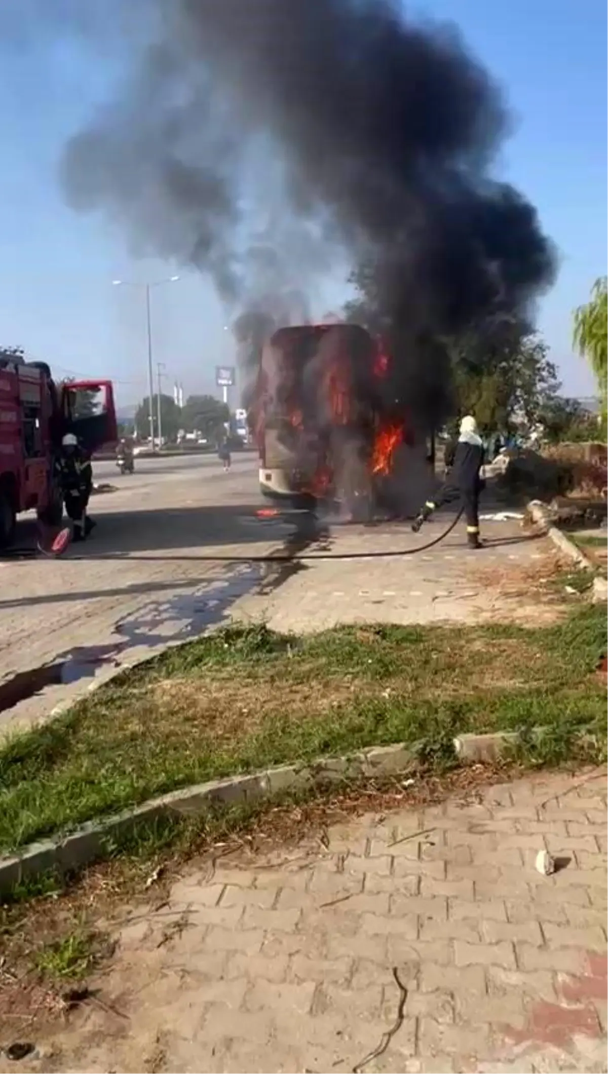 Elazığ FK\'nın Otobüsü Yangın Çıkardı