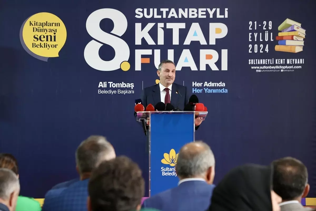 Sultanbeyli Kitap Fuarı Başladı