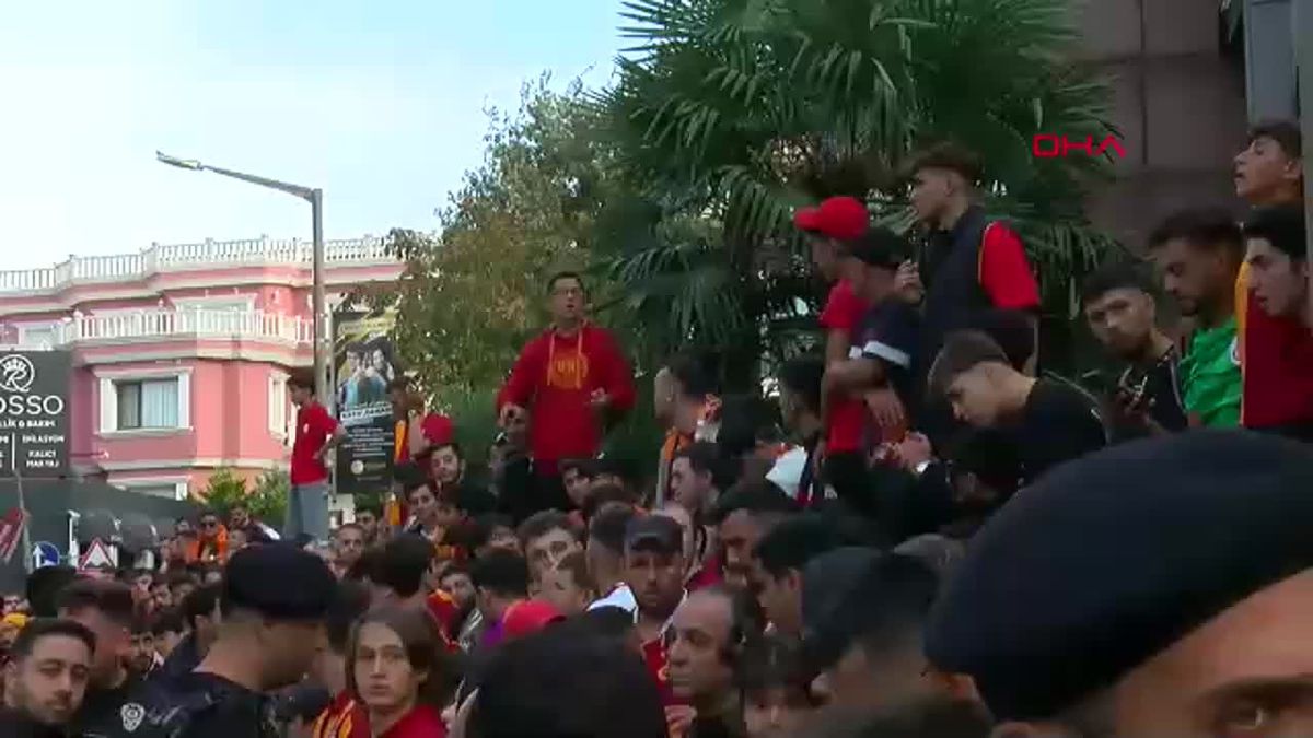 Galatasaray Derbiye Yola Çıktı