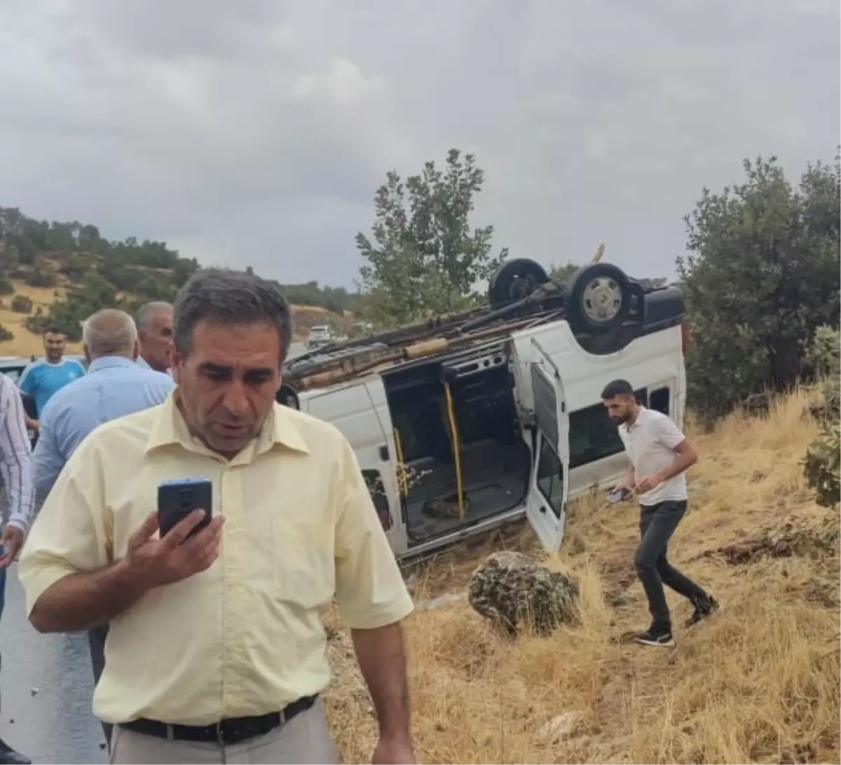 Mardin\'de Turist Minibüsü Kaza Yaptı