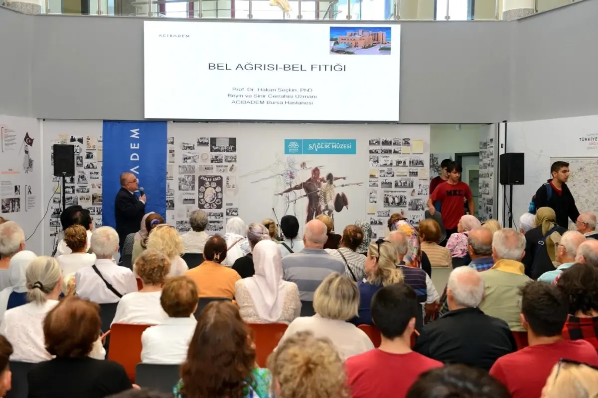 Bel Ağrısı ve Bel Fıtığına Dair Bilgiler: Prof. Dr. Hakan Seçkin\'in Konferansı