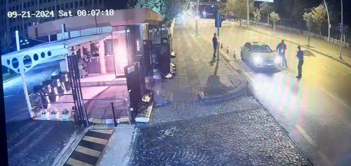 Polis Taksi Şoförünü Kurtardı