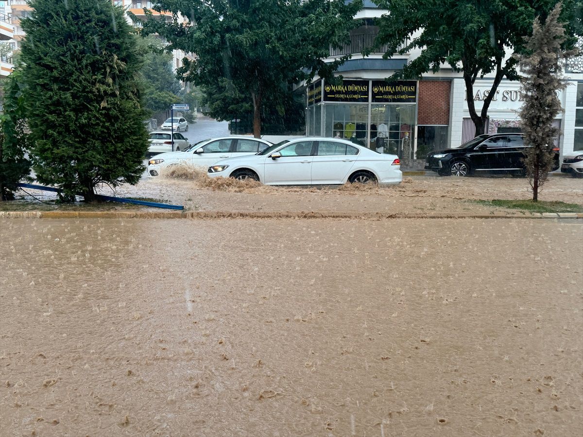 Şanlıurfa\'da Sağanak Fetih