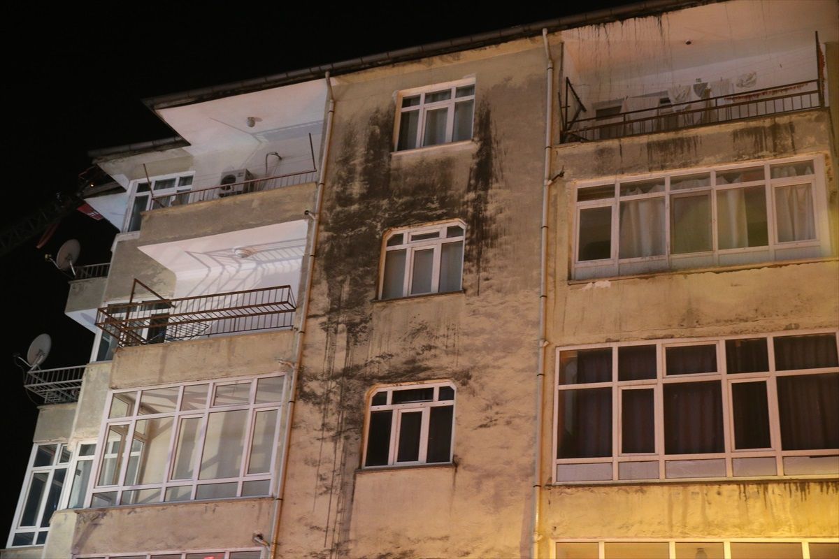 Tokat\'ta Apartman Yangını