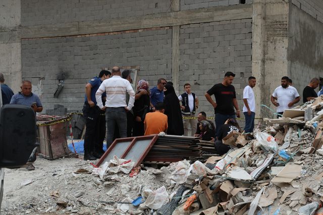 İnşaatta facia! Vincin halatı koptu, 2 işçi feci şekilde can verdi İnşaatta facia! Vincin halatı koptu, 2 işçi feci şekilde can verdi