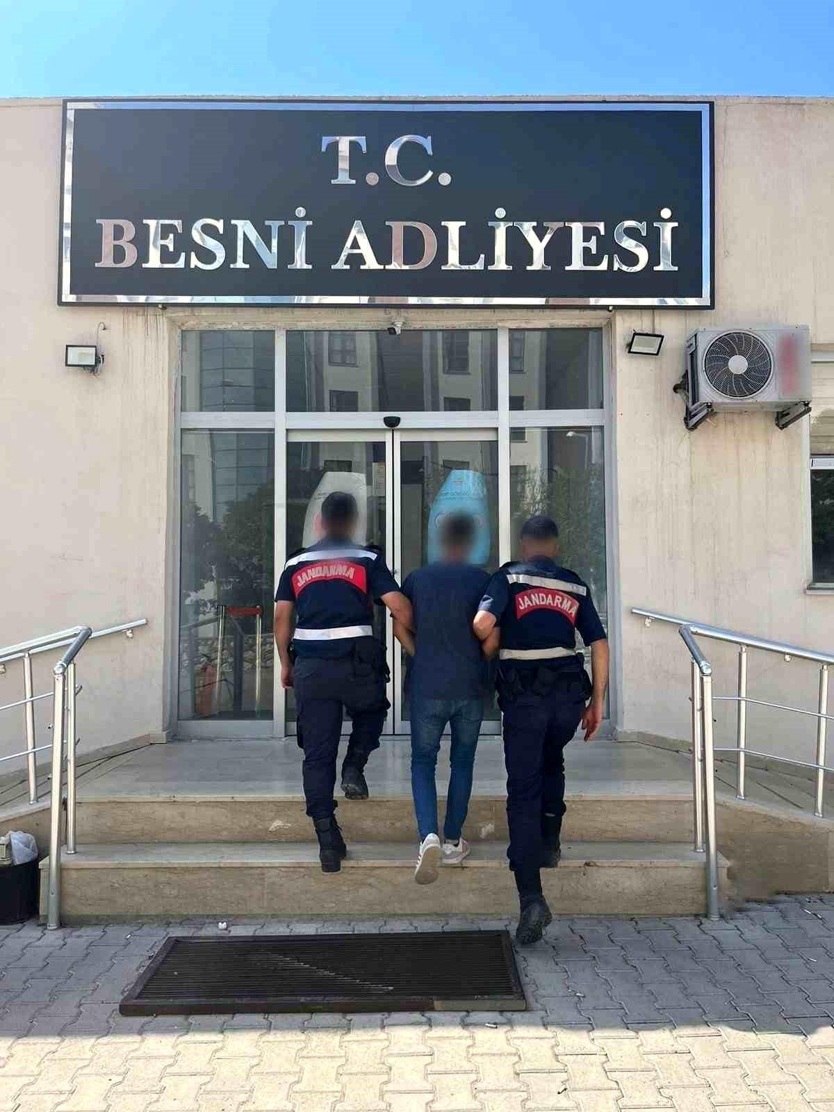 Adıyaman\'da Aranan Şahıs Yakalandı