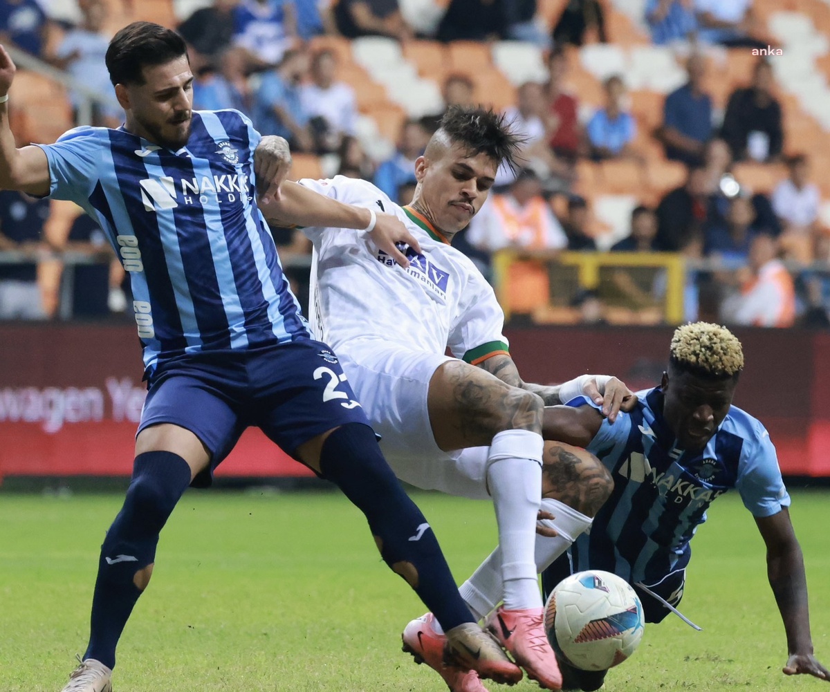 Adana Demirspor\'un Evinde Alanyaspor\'a Yenilgisi