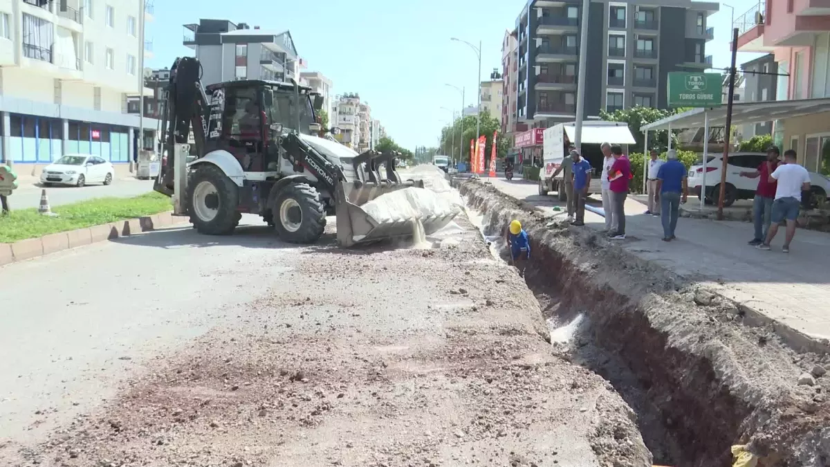 Antalya\'da İçme Suyu Hattı Yenileme Çalışmaları Başladı