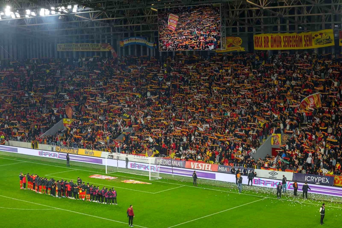 Göztepe, Kayserispor\'u Ağırlıyor