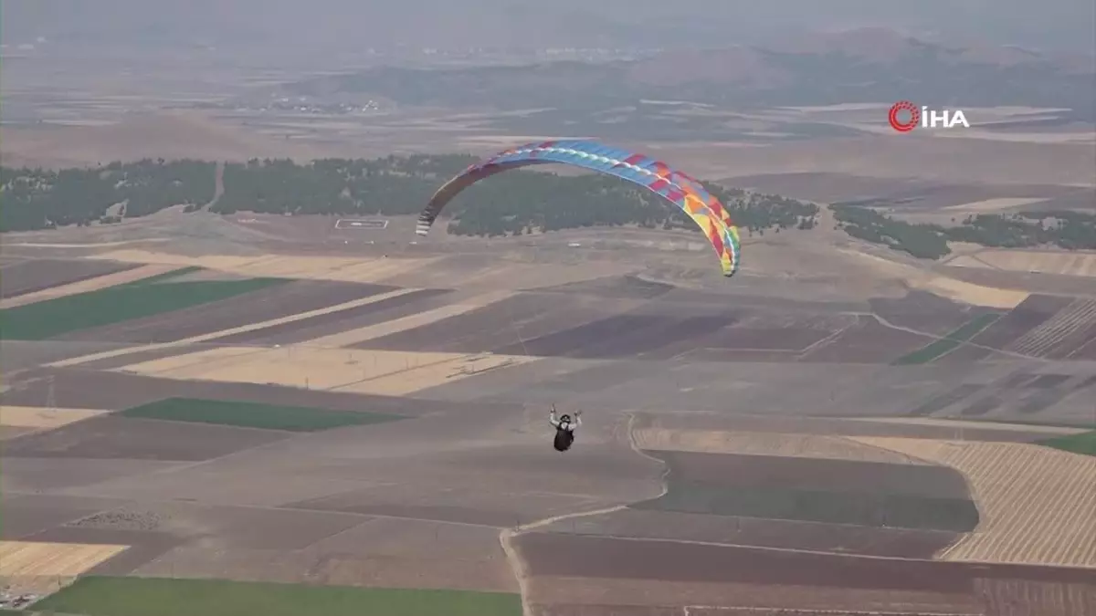 Gaziantep\'te Yamaç Paraşütü Festivali: Adrenalin ve Moral