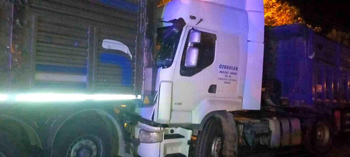 Burdur\'da Freni Boşalan Tır Kazası