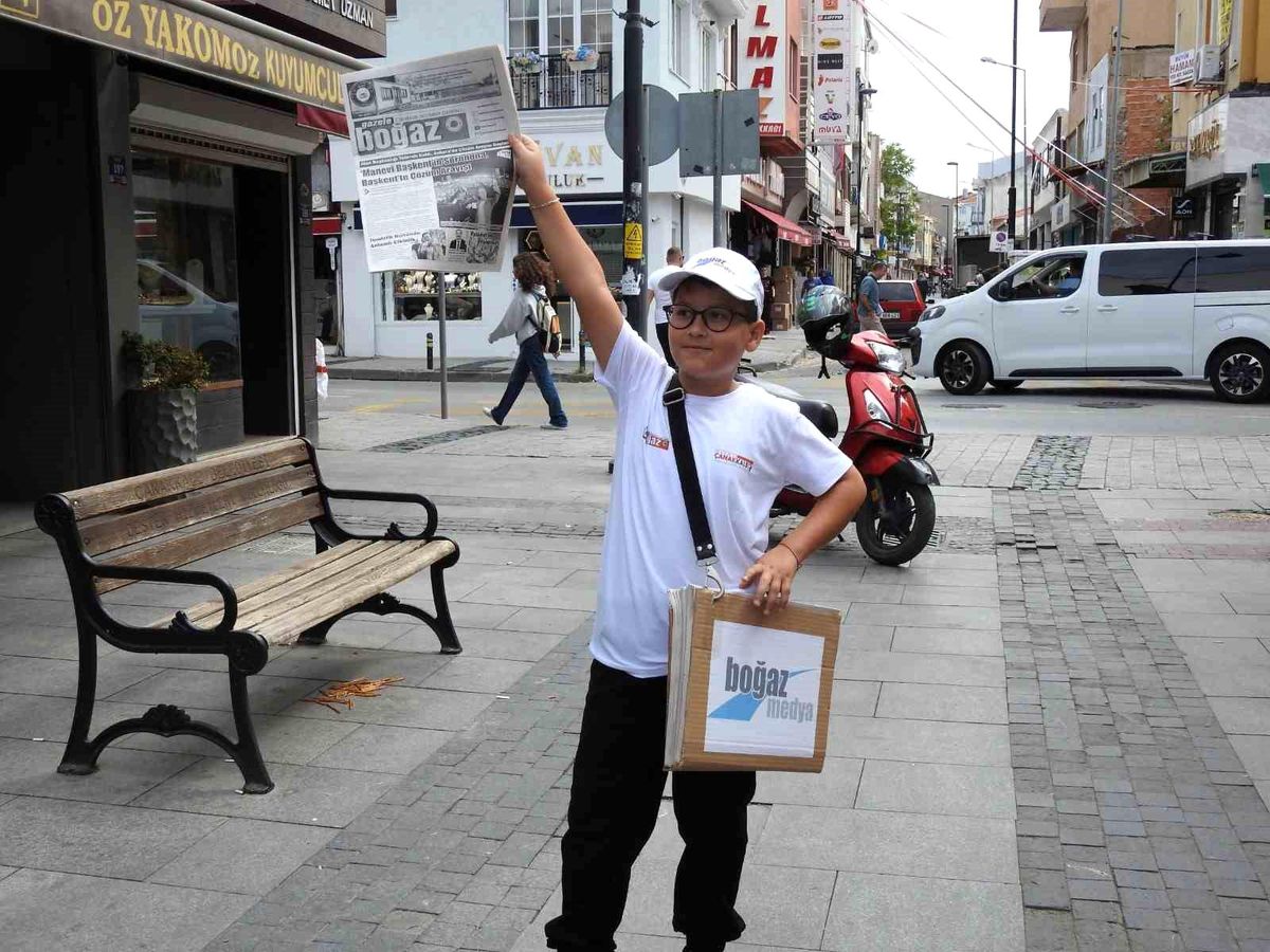 Çanakkale\'de Gazete Dağıtımıyla Yazılı Basın Canlandırıldı