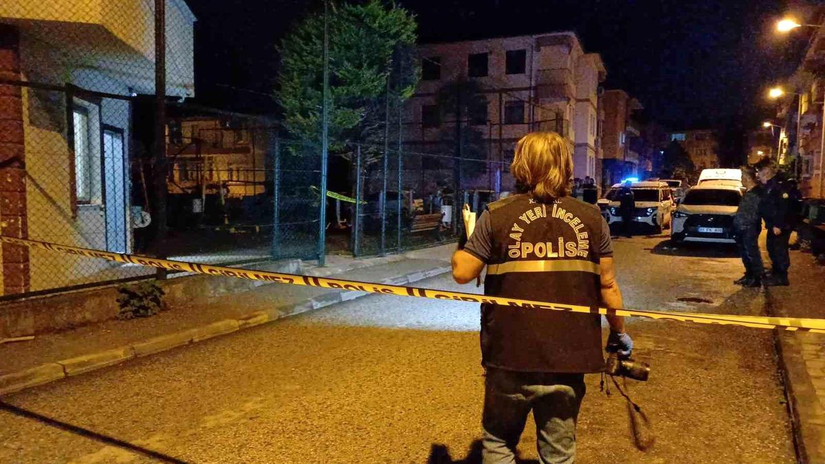 Düzce\'de Parkta Başından Vurulmuş Şahıs Bulundu