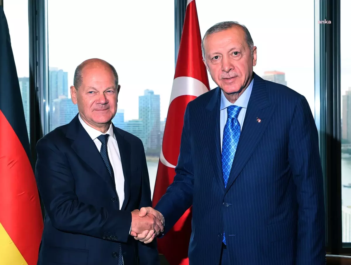 Cumhurbaşkanı Erdoğan, Almanya Başbakanı Scholz ile Türkevi\'nde Görüştü