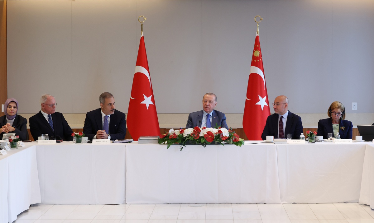 Cumhurbaşkanı Erdoğan, ABD\'li Düşünce Kuruluşları ile Toplantı Düzenledi
