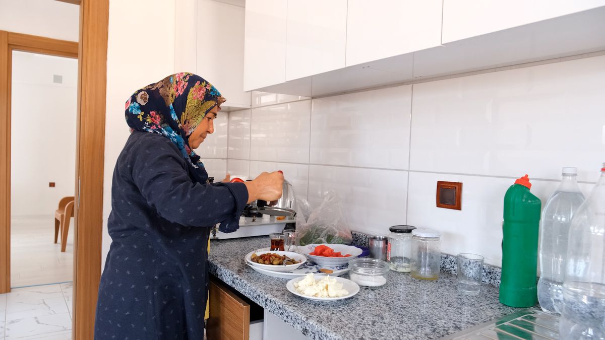 Deprem Bölgesine 30 Bin Köy Evi Teslim Edilecek